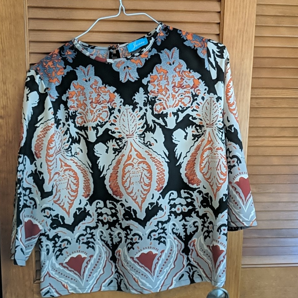 Junee Long Sleeve Light Wight Shirt Size M